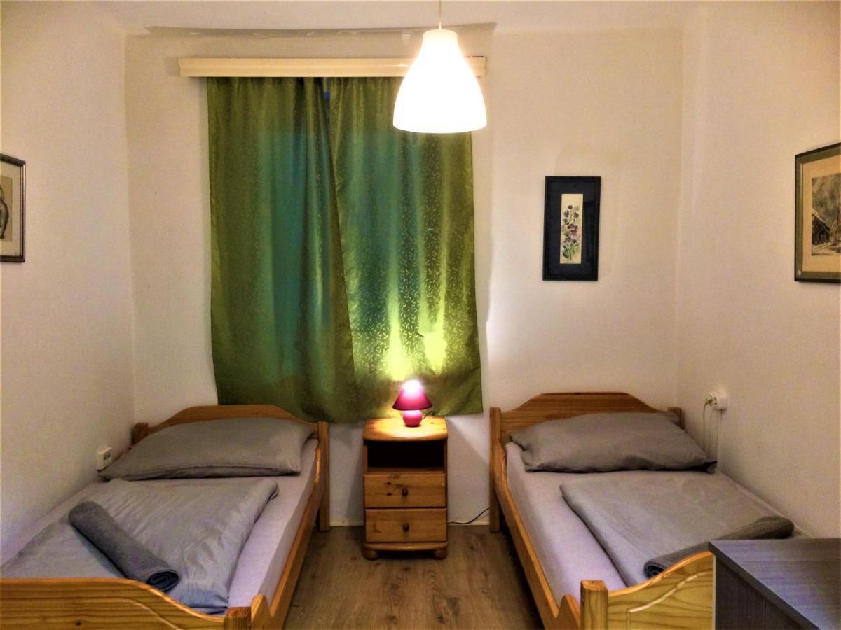 Eszterhazy Guesthouse Vác Εξωτερικό φωτογραφία